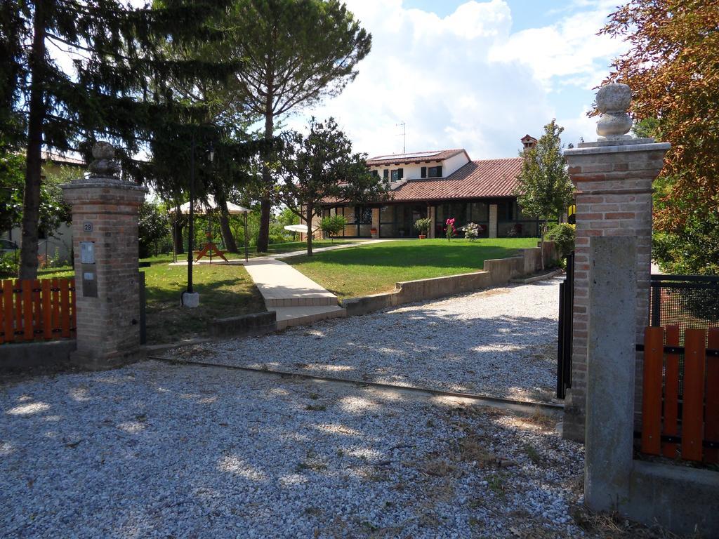 Residence Armonia 容卡德 外观 照片