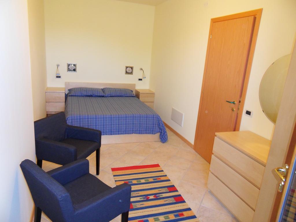Residence Armonia 容卡德 外观 照片